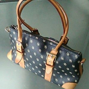 Dooney& Bourke bag